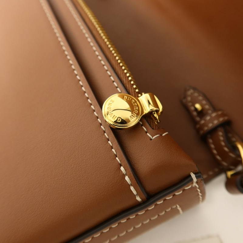 BURBERRY 牛皮皮革Tan Hampshire金扣肩背袋-8