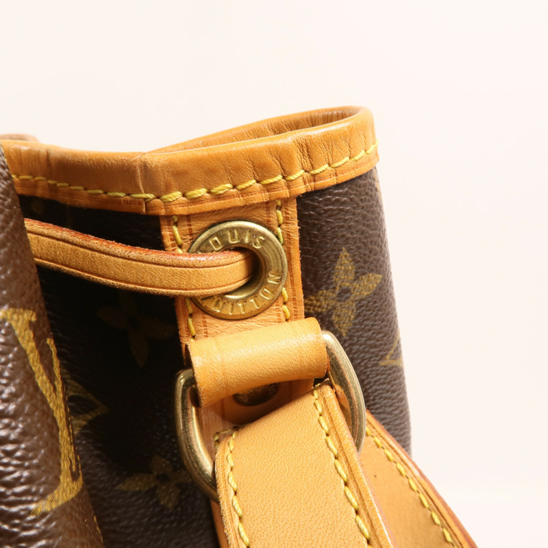 LOUIS VUITTON Monogram Noe Bucket Bag金扣肩背袋-12
