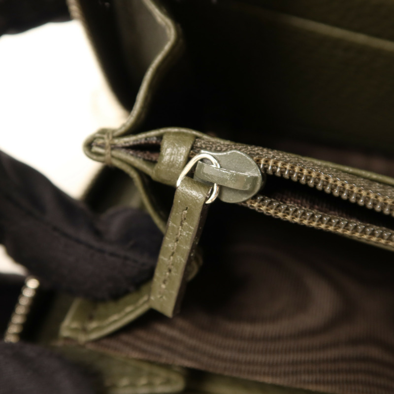 GUCCI 牛皮皮革Long Round Wallet銀扣長錢包-7