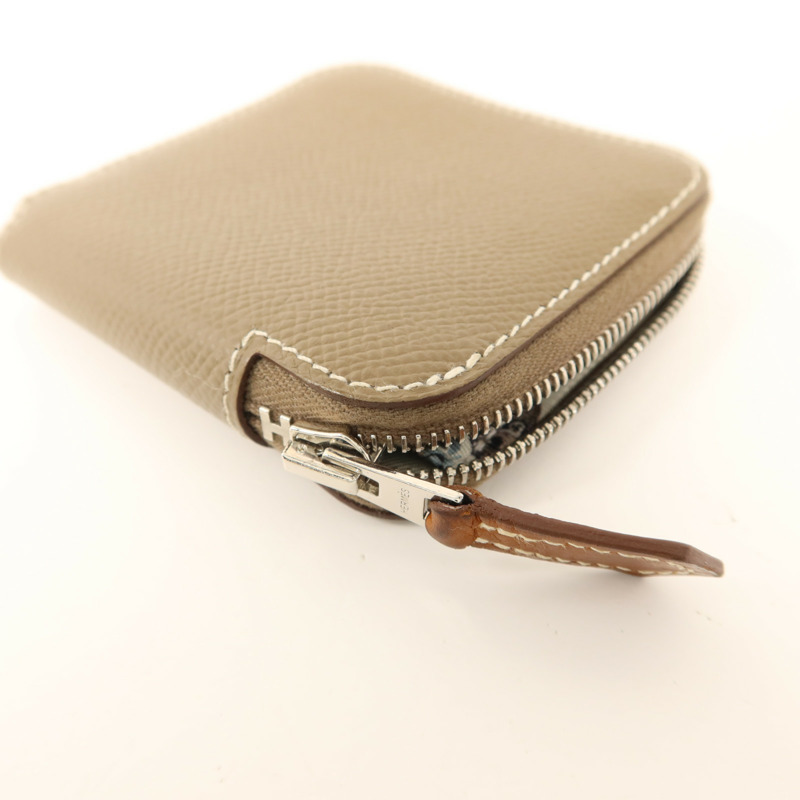 HERMES Epsom皮革Silk In Compact銀扣零錢包Etoupe-9