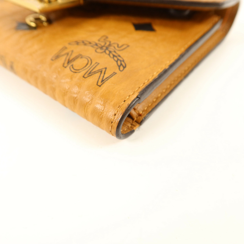MCM 牛皮皮革Trifold Wallet金扣錢包-11