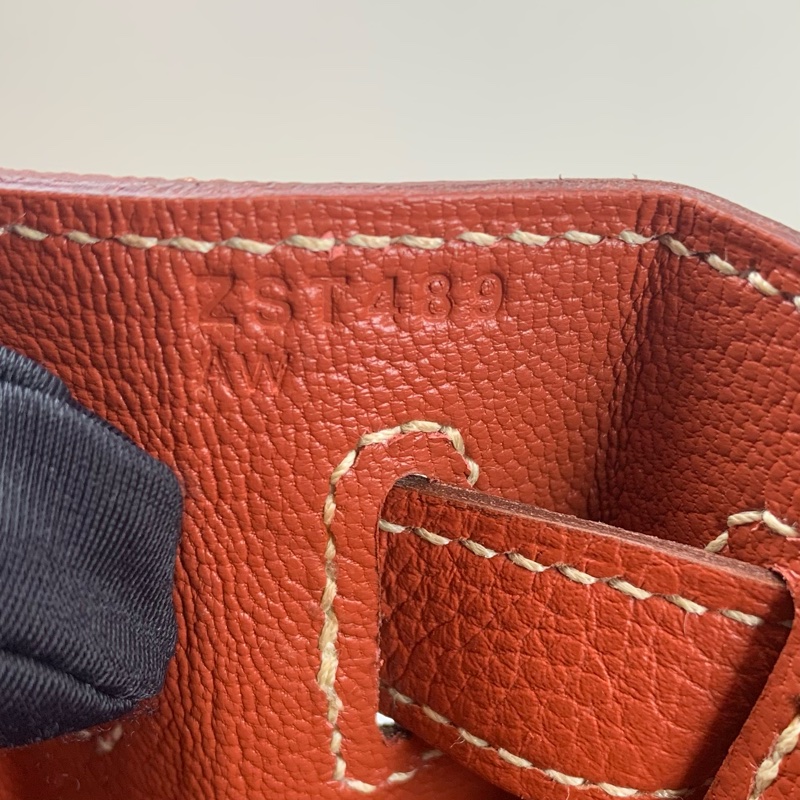 HERMES Kelly28 三文魚紅 手提斜挎單肩都適配 尺寸：28*22*10 配件：盒子 鑰匙 鎖頭 發票 塵袋-9