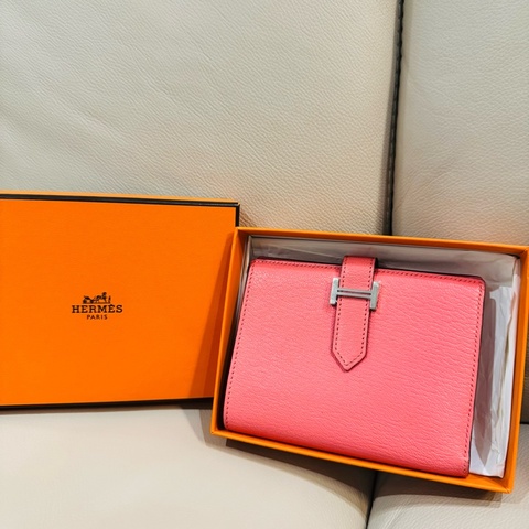 Hermes 愛馬仕 Bearn 短夾/粉色山羊皮/98新美品