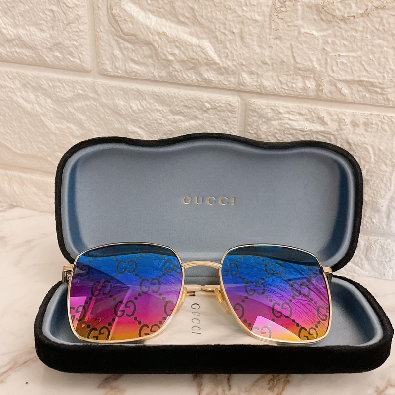 全新超甜斷貨款✨Gucci古馳極光漸變色滿版Logo飛行墨鏡（男女皆可）-4