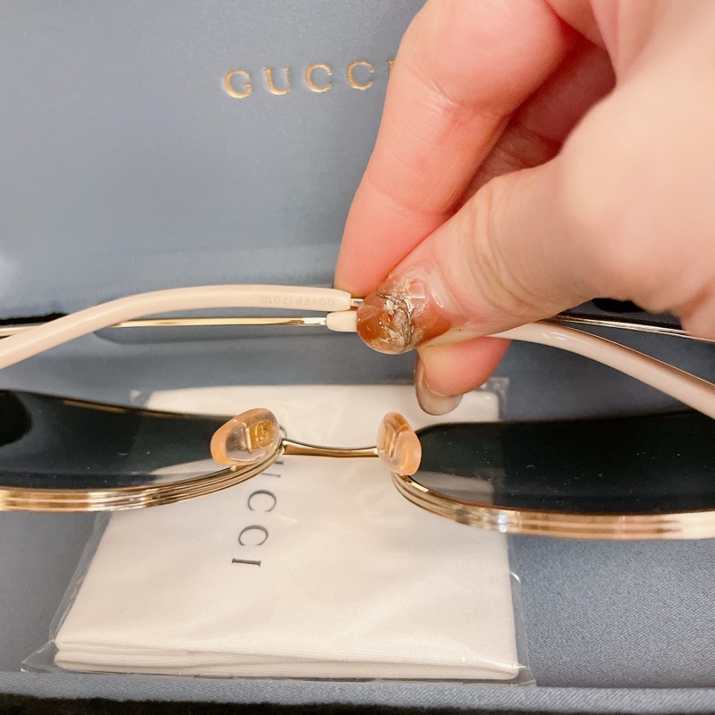 全新超甜斷貨款✨Gucci古馳極光漸變色滿版Logo飛行墨鏡（男女皆可）-7