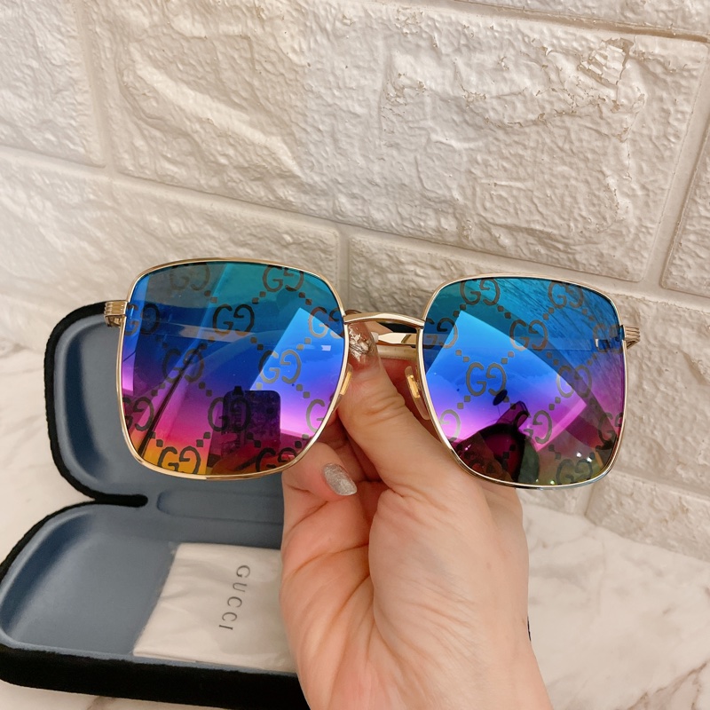 全新超甜斷貨款✨Gucci古馳極光漸變色滿版Logo飛行墨鏡（男女皆可）-8