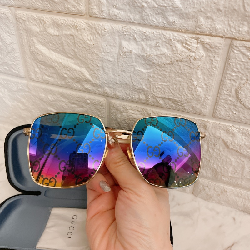 全新超甜斷貨款✨Gucci古馳極光漸變色滿版Logo飛行墨鏡（男女皆可）-11