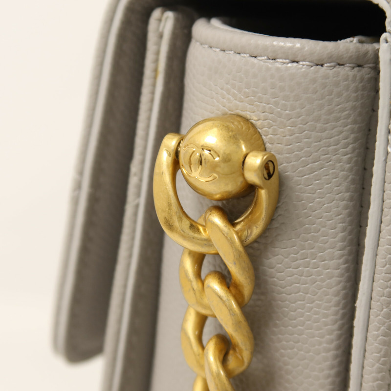 CHANEL 牛皮皮革Round Messenger Bag 21S金扣鏈帶肩背袋-10