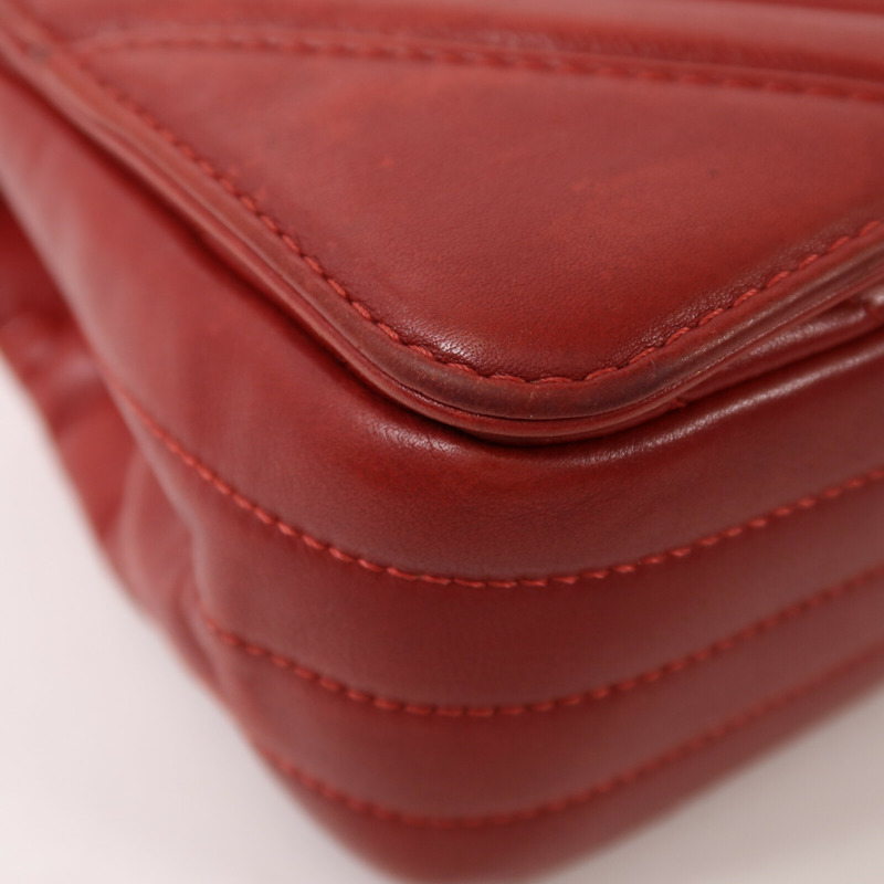 CHANEL 牛皮皮革Chevron Flap Bag金扣鏈帶肩背袋-10