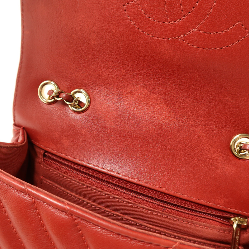 CHANEL 牛皮皮革Chevron Flap Bag金扣鏈帶肩背袋-14