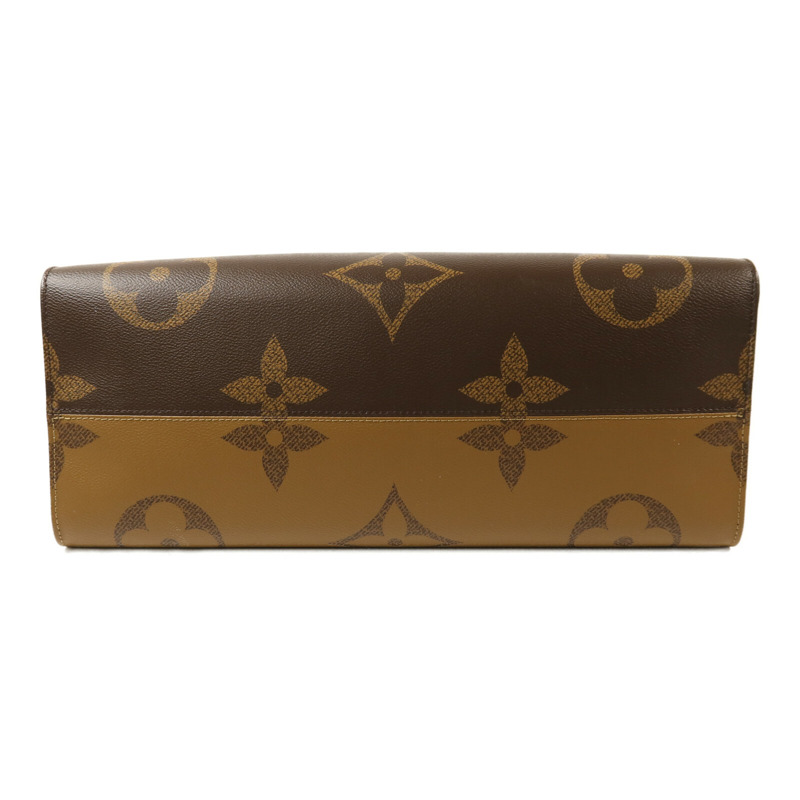 LOUIS VUITTON Monogram Giant Reverse On The Go GM金扣手挽肩背兩用袋-3