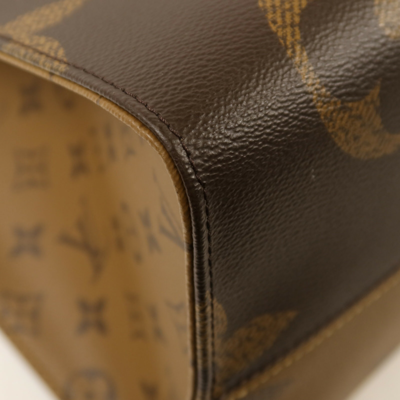 LOUIS VUITTON Monogram Giant Reverse On The Go GM金扣手挽肩背兩用袋-9