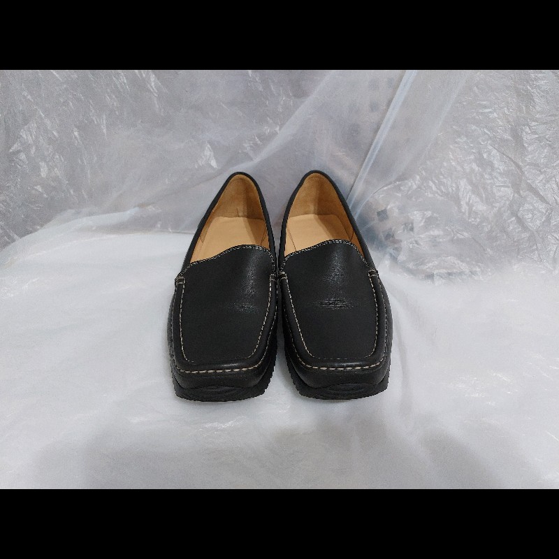 Bally 經典黑色皮革樂福鞋 - 對比車縫線細節 (FR 38)-4