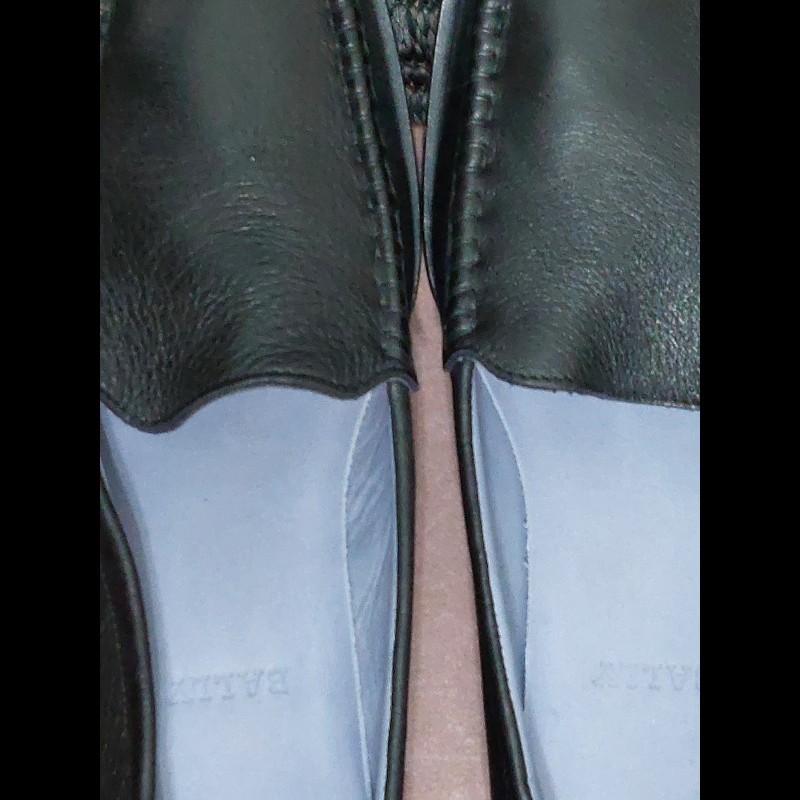 Bally 經典黑色皮革樂福鞋 - 對比車縫線細節 (FR 38)-9