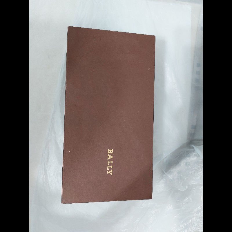 Bally 經典黑色皮革樂福鞋 - 對比車縫線細節 (FR 38)-11