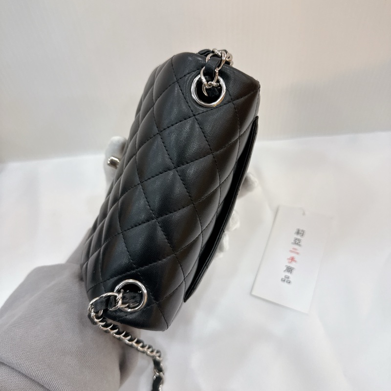 莉亞精品♡ Chanel A35200 黑銀方胖 二手-4