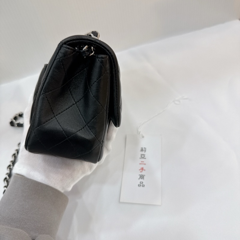 莉亞精品♡ Chanel A35200 黑銀方胖 二手-6