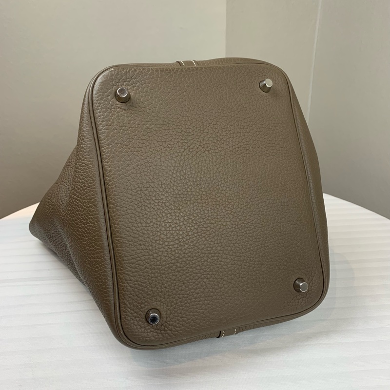 愛馬仕/Hermes Picotin Lock 22 大象灰銀扣菜籃子手提水桶包 配件：鎖頭 塵袋 尺寸：22*17*21-4