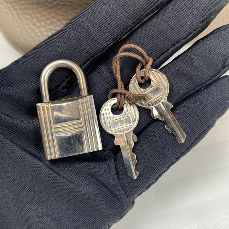愛馬仕/Hermes Picotin Lock 22 大象灰銀扣菜籃子手提水桶包 配件：鎖頭 塵袋 尺寸：22*17*21-7