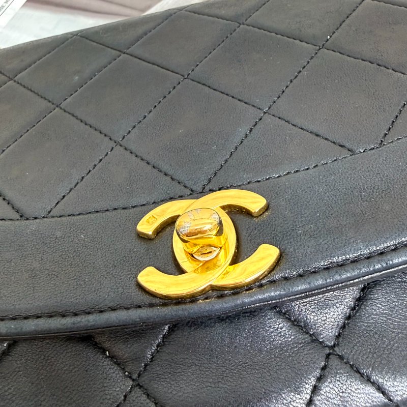 Chanel 戴妃包 黑色 菱格紋 羊皮 中號 鏈條 金扣-5
