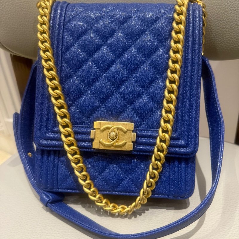 Chanel Boy Bag牛皮純色菱格絎縫方形雙C鎖扣單肩包-0