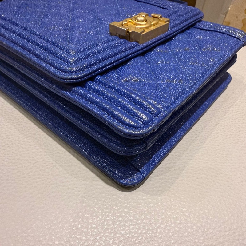 Chanel Boy Bag牛皮純色菱格絎縫方形雙C鎖扣單肩包-6