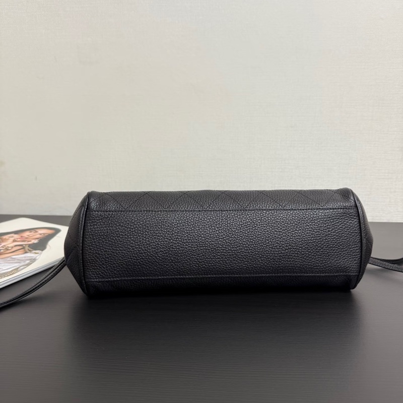 Chanel 全新🔥現貨 法棍包 荔枝牛皮 黑金-8