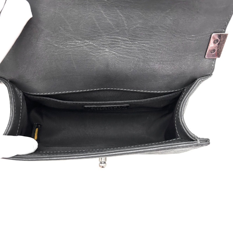 CHANEL灰色珠光緞面外縫線leboy小號肩背斜背包20*13*6 98新配件盒子塵袋保卡-2