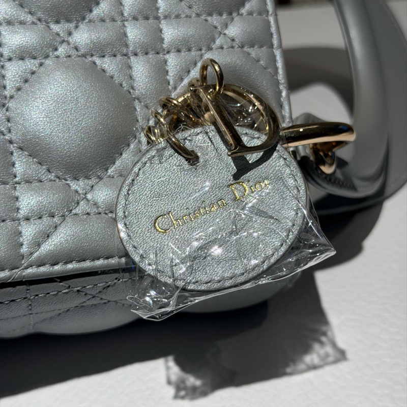 【99新 ✨ 全網最低價！】Lady dior mini 戴妃三格 灰色金扣 羊皮（下單前先詢問庫存❗️）-11