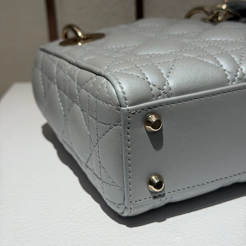 【99新 ✨ 全網最低價！】Lady dior mini 戴妃三格 灰色金扣 羊皮（下單前先詢問庫存❗️）-12