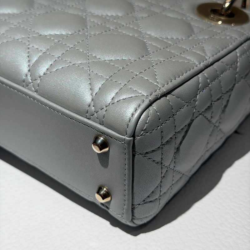 【99新 ✨ 全網最低價！】Lady dior mini 戴妃三格 灰色金扣 羊皮（下單前先詢問庫存❗️）-15