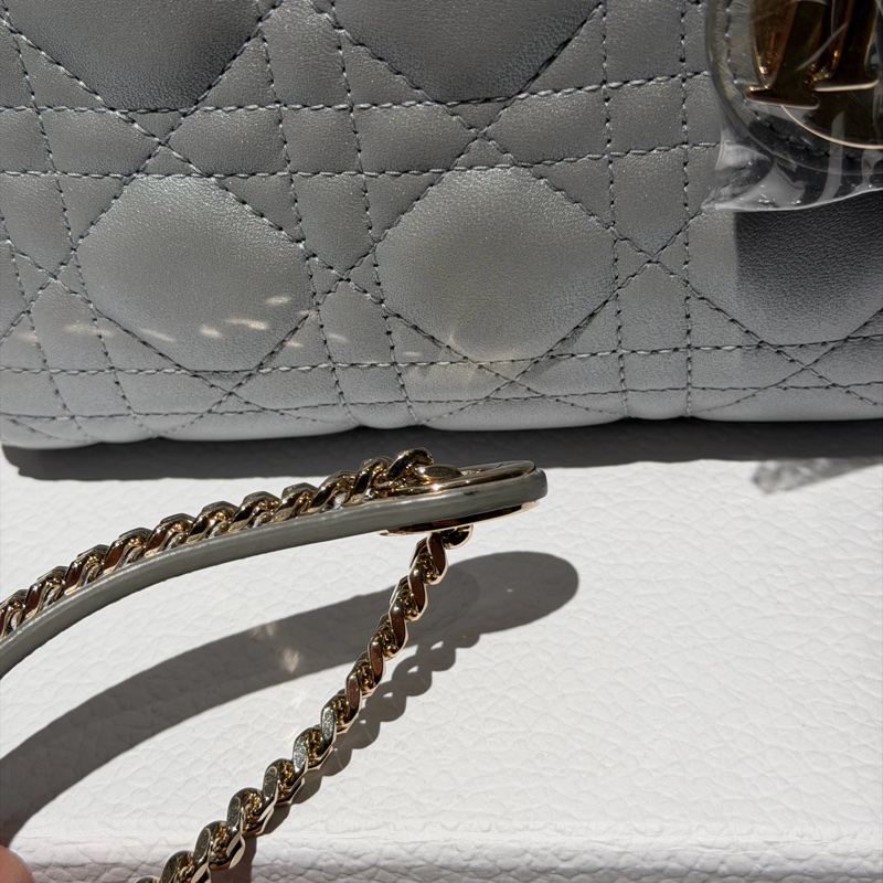 【99新 ✨ 全網最低價！】Lady dior mini 戴妃三格 灰色金扣 羊皮（下單前先詢問庫存❗️）-26