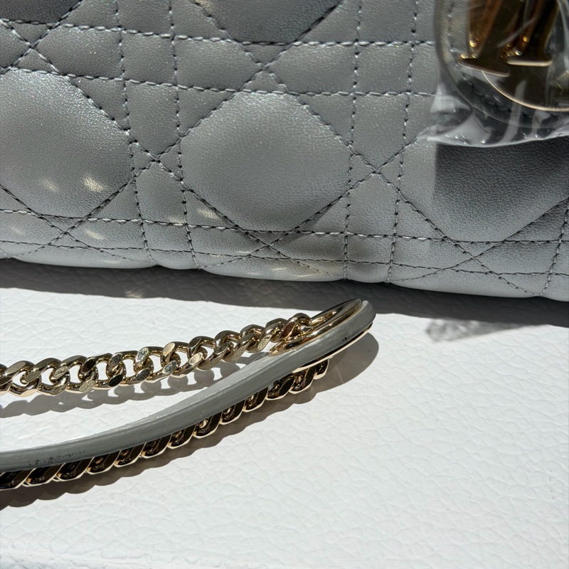 【99新 ✨ 全網最低價！】Lady dior mini 戴妃三格 灰色金扣 羊皮（下單前先詢問庫存❗️）-28