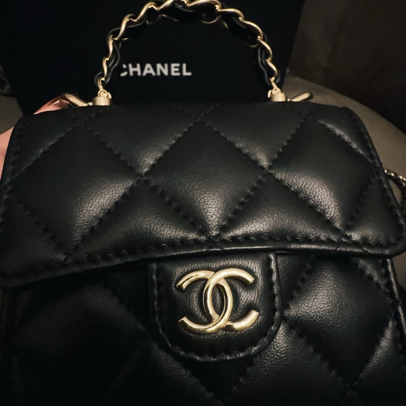 Chanel｜23K雙C皮穿鍊手柄小包-2