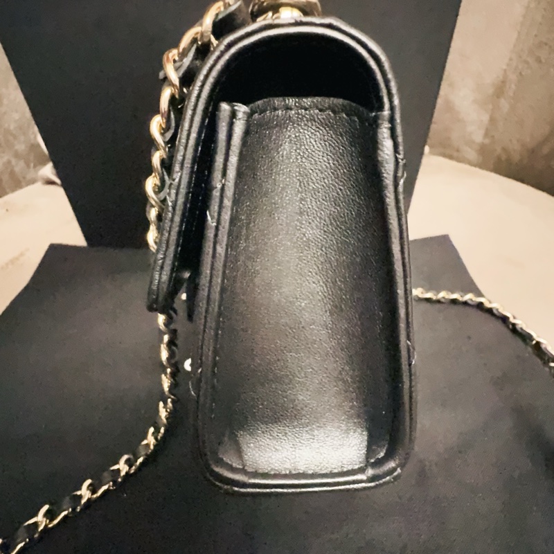 Chanel｜23K雙C皮穿鍊手柄小包-4