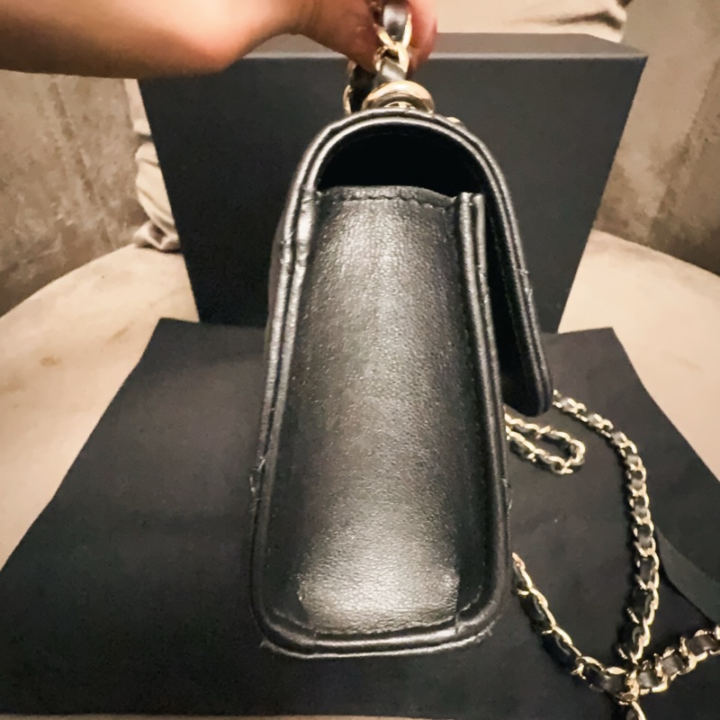 Chanel｜23K雙C皮穿鍊手柄小包-5