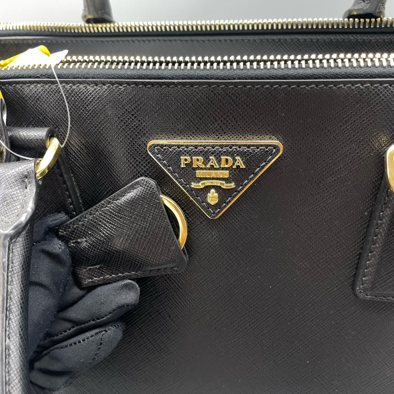 prada普拉達殺手包中號黑色 缺肩帶/34*24*16cm/-2