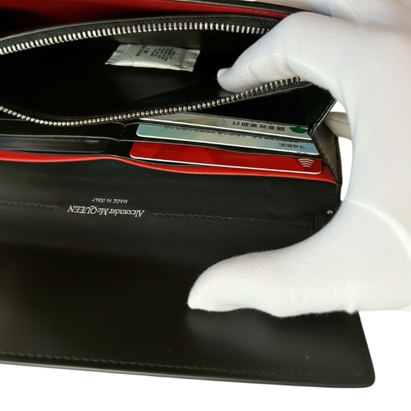 【二手 95 新】Alexander McQueen 亞歷山大麥昆骷髏頭鍊帶手拿包/皮夾-14