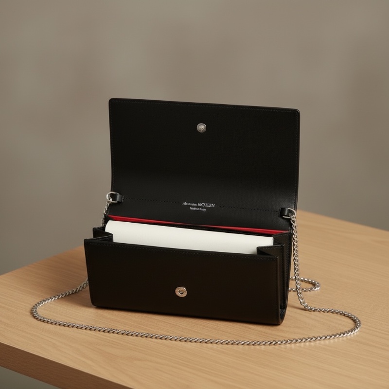 【二手 95 新】Alexander McQueen 亞歷山大麥昆骷髏頭鍊帶手拿包/皮夾-16