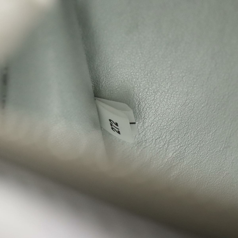 【日本直送】PRADA 金屬皮革銀色配件包 Auth 101052SAM-10