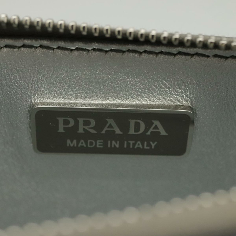 【日本直送】PRADA 金屬皮革銀色配件包 Auth 101052SAM-21