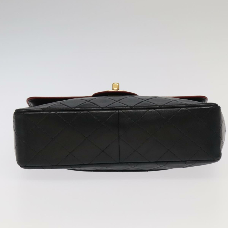 【日本直送】香奈兒 (CHANEL) 絎縫旋扣鏈條包，羊皮材質，黑色金色雙C標誌，正品編號 yk15912V-4