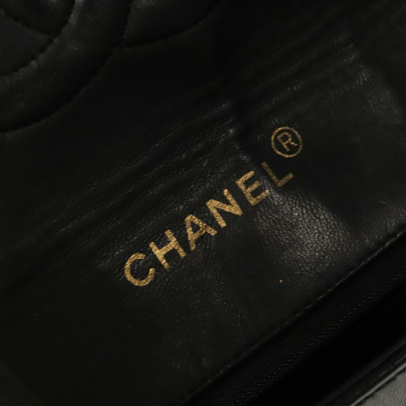 【日本直送】香奈兒 (CHANEL) 絎縫旋扣鏈條包，羊皮材質，黑色金色雙C標誌，正品編號 yk15912V-17