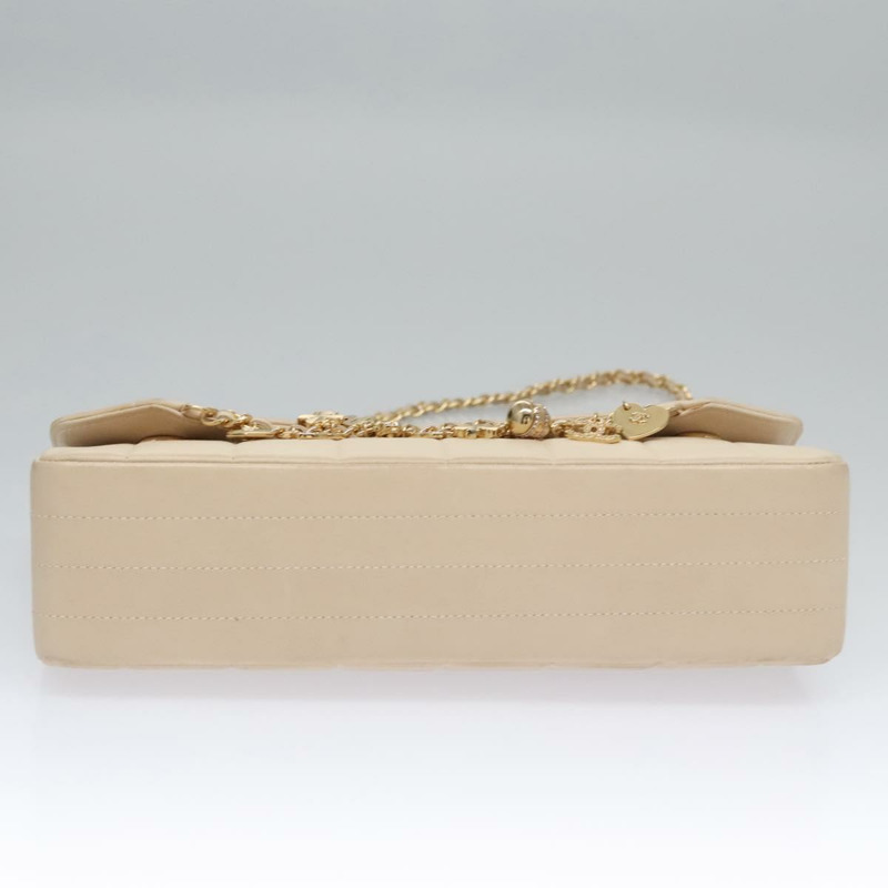 【日本直送】香奈兒 Choco Bar 鏈條肩背包，羊皮材質，象牙色，CC 標誌，貨號 110166SAM-4