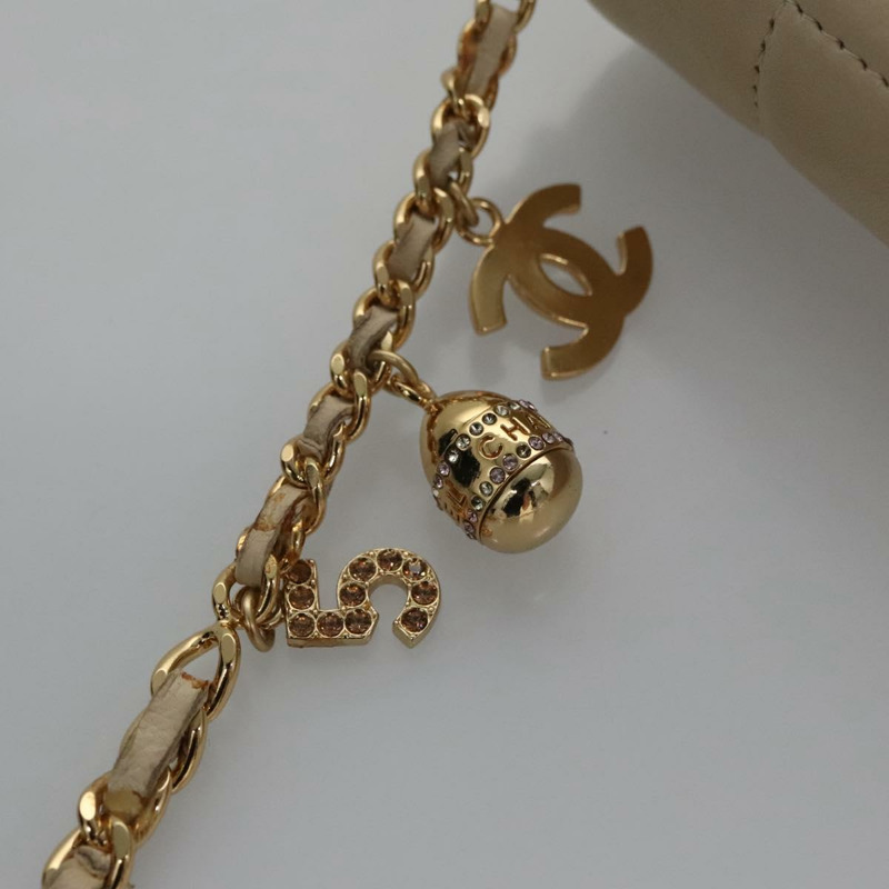 【日本直送】香奈兒 Choco Bar 鏈條肩背包，羊皮材質，象牙色，CC 標誌，貨號 110166SAM-8