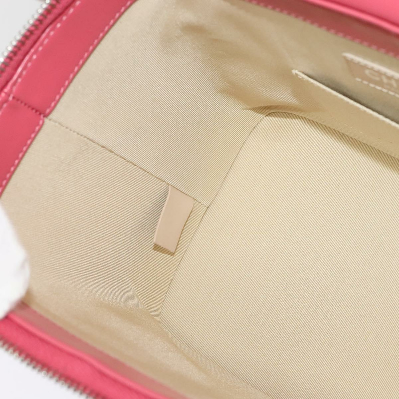 【日本直送】香奈兒 (CHANEL) 藤編化妝鏈條肩背包，粉紅色/銀色雙C標誌，正品編號 114200SAM-24