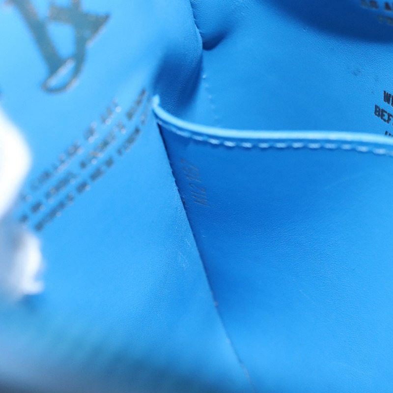 【日本直送】路易威登 Celty Pochette Plat Pouch Koons Rubens M64617 LV Auth 115961SAM-10