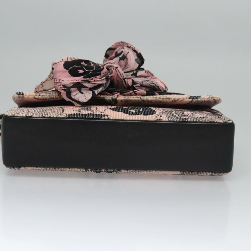 【日本直送】香奈兒 (CHANEL) 鏈條 V 字縫線單肩包，燈芯絨材質，粉紅色，金色雙 C 標誌，貨號 115032SM-4