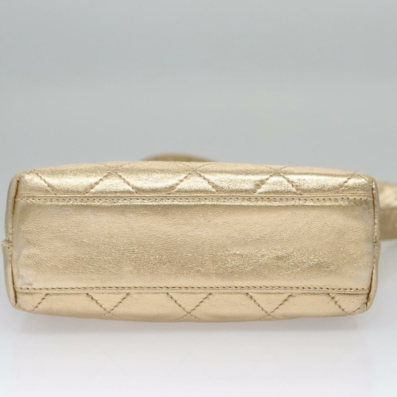 【日本直送】香奈兒 (CHANEL) Matelasse 羊皮單肩包，金色雙C標誌，貨號 114942V-4