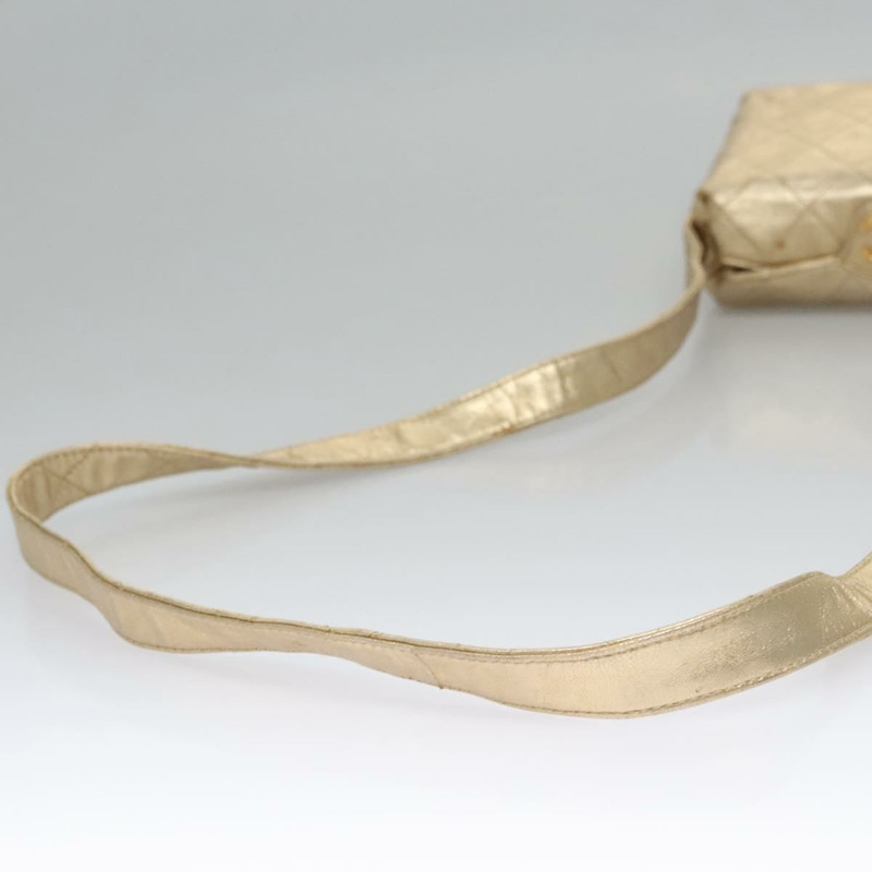 【日本直送】香奈兒 (CHANEL) Matelasse 羊皮單肩包，金色雙C標誌，貨號 114942V-6